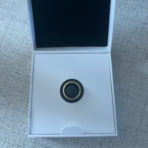 Brand new horizon gold Oura ring